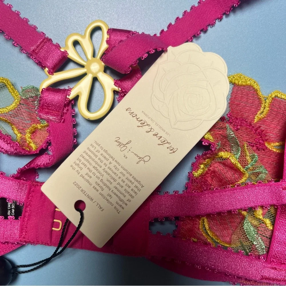 NWT For Love & Lemons Hot‎ Pink Floral Lace Bra Size XXS